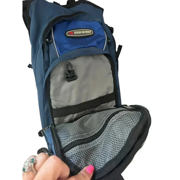 High Sierra Blue Airmesh Hydration Pack Water Bladder 2L Backpack hike - Picture 2 of 8